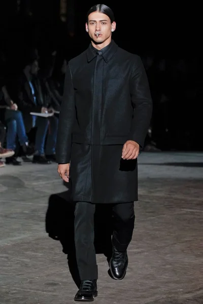 Look 2